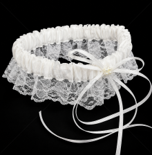 Elegant Bridal Wedding Garter with Lace, Bow and Pearls