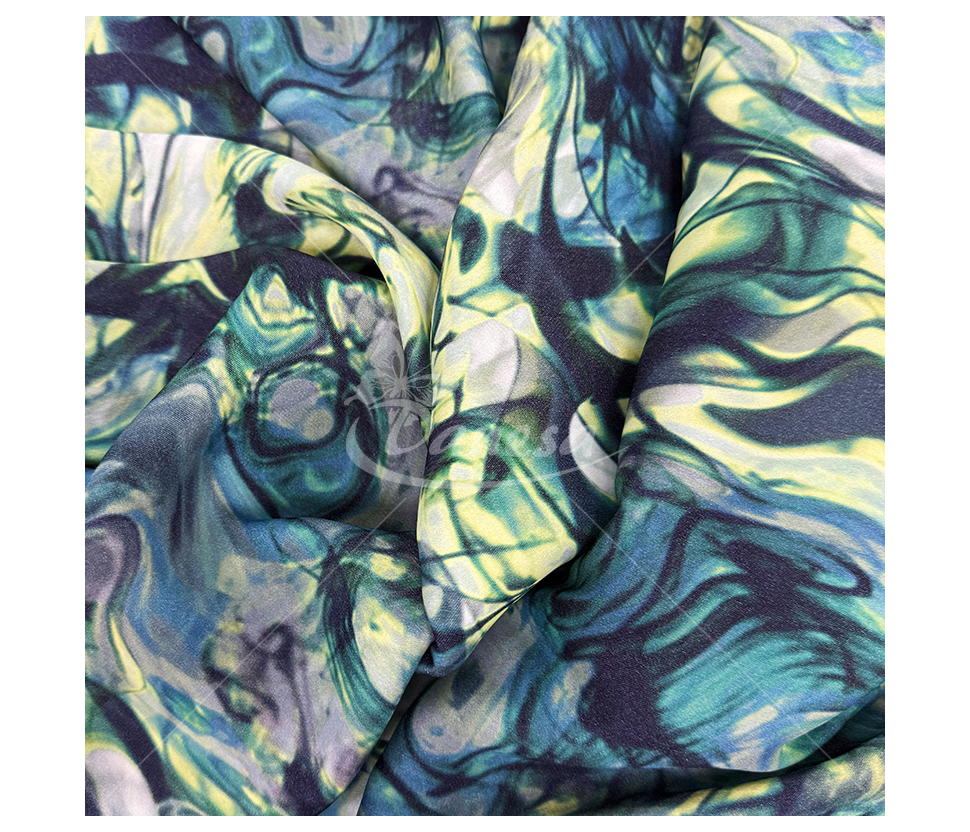 Viscose - polyester dress fabric