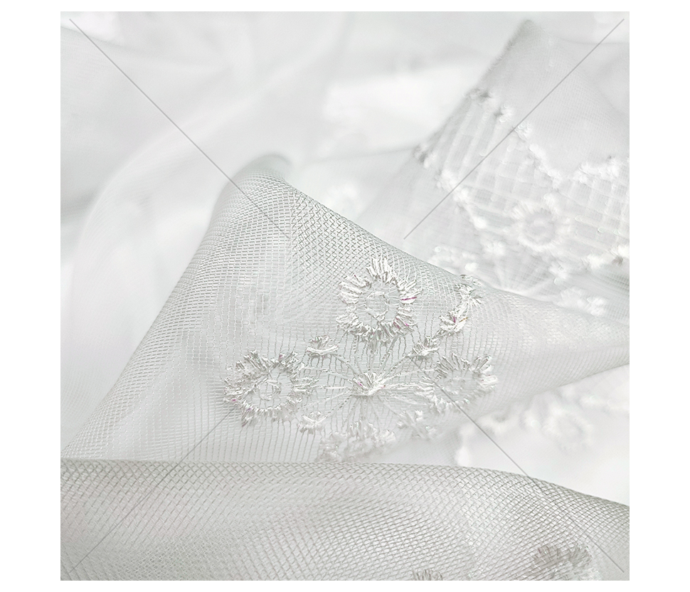 Day curtains
