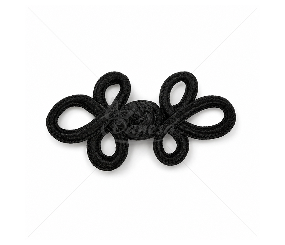 Juodas dekoratyvinis virvelinis užsegimas drabužiams (Apie 6 × 3,2 cm)