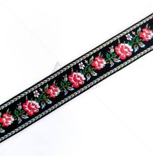 Woven decorative ribbon