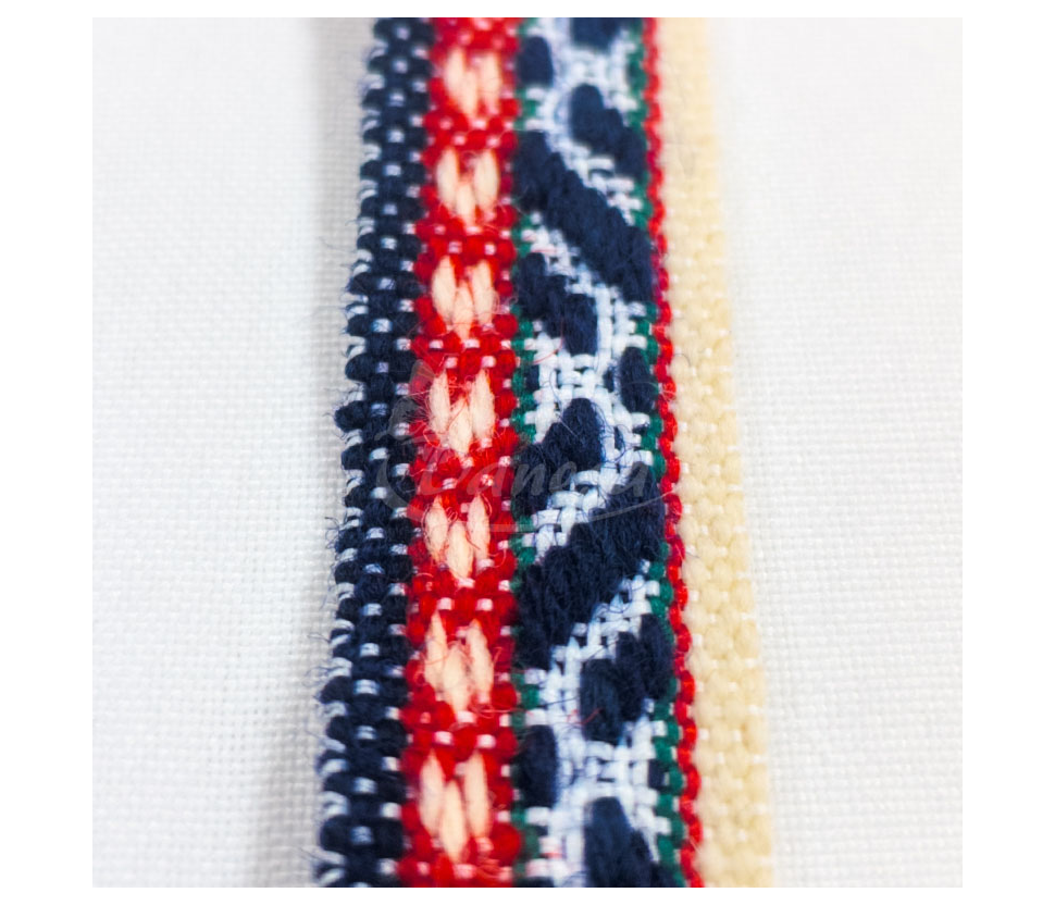 Woven decorative ribbon