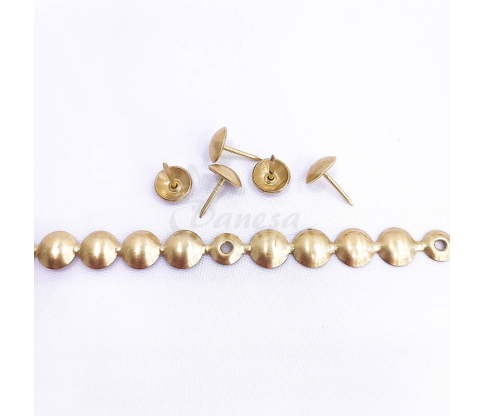 Decorative nail strip