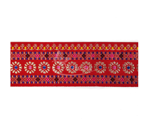 Woven decorative ribbon