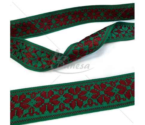 Woven decorative ribbon
