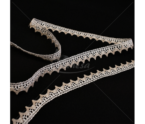 Linen lace