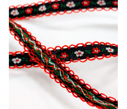 Woven decorative ribbon