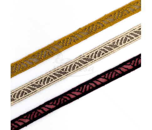 Woven decorative ribbon