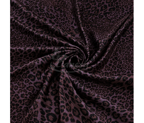 Plonas ir švelnus viskozinis audinys su violetiniu leopardo raštu
