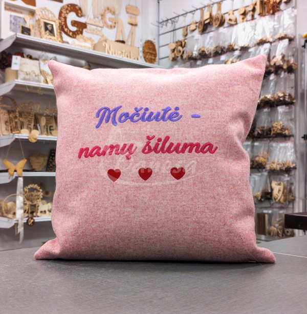 Išsiuvinėta Pagalvė "Močiutė - Namų Šiluma"