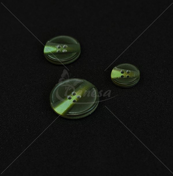 Green matte concave plastic four-hole sewing buttons 24L-40L