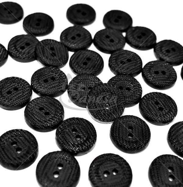 Black textured classic two-hole sewing button 24L–32L