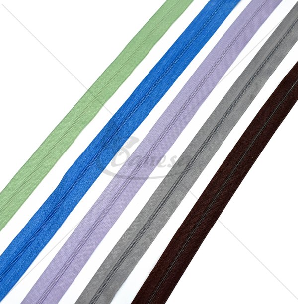 Coil zipper No. 3 – by the meter (S40)