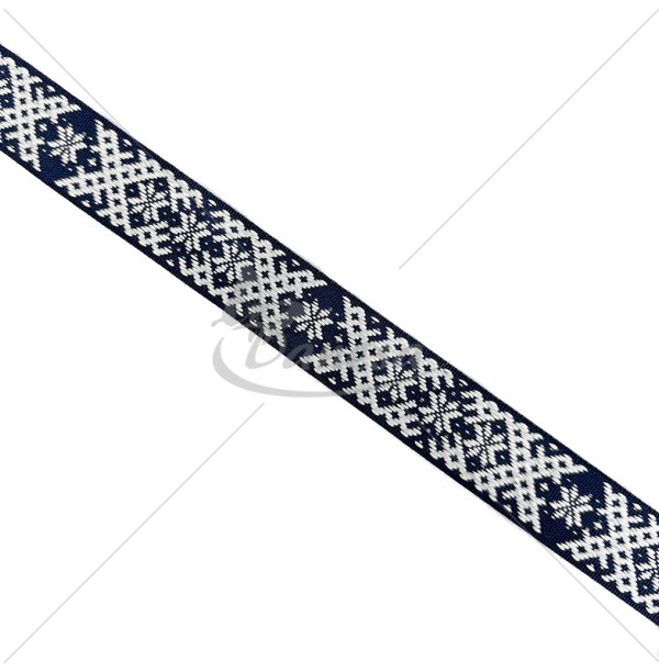Woven decorative ribbon