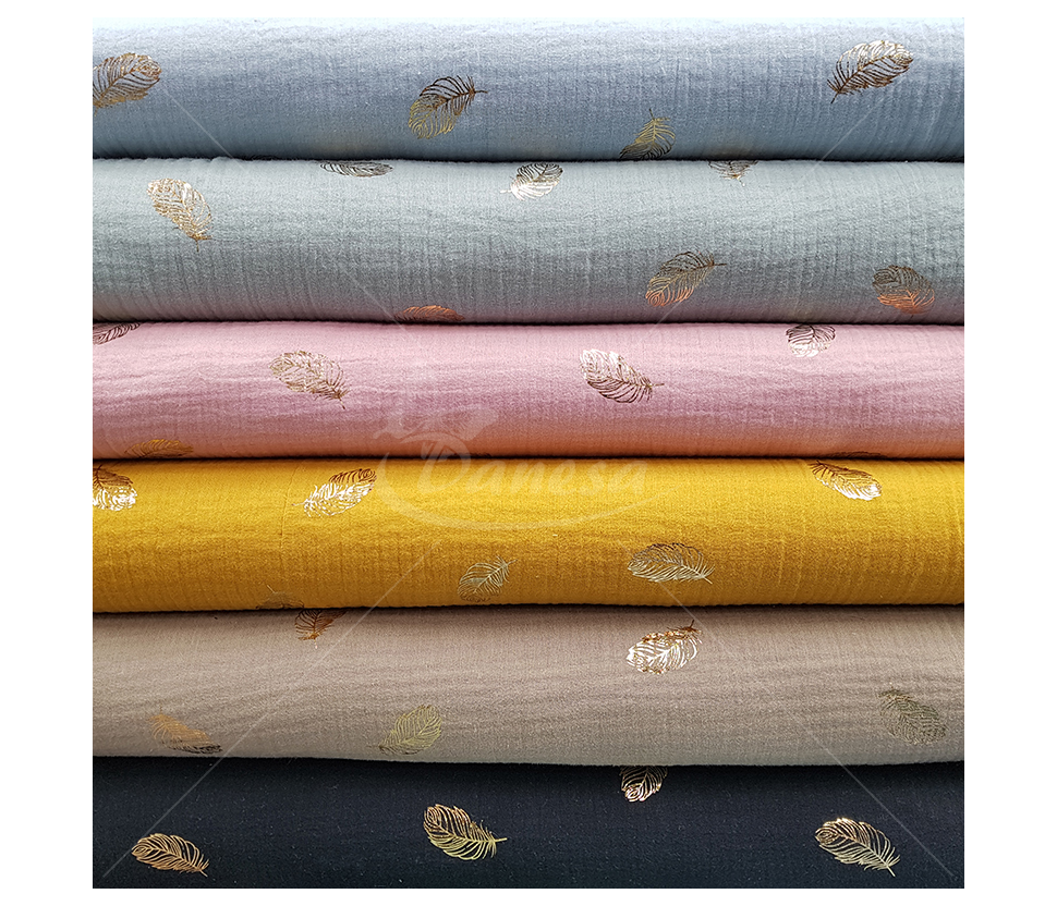 Muslin with pattern (Feathers)