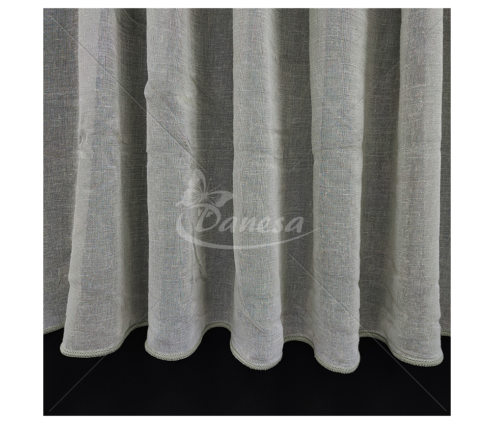 Day curtains with natural linen