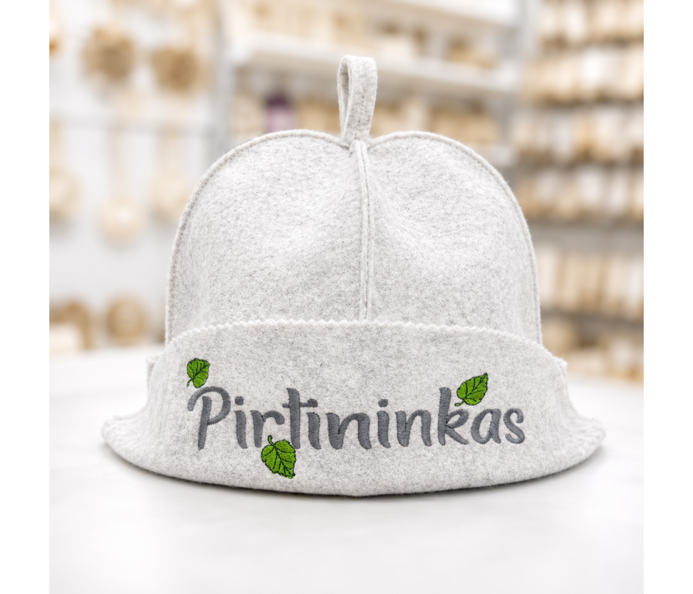 Шапка для бани из шерстяного фетра с вышивкой «Пиртинinkas»