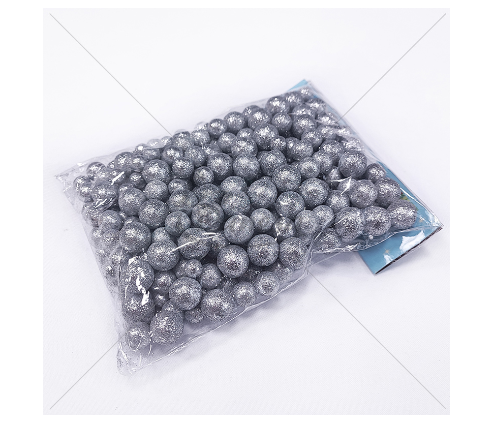 Shiny decorative balls