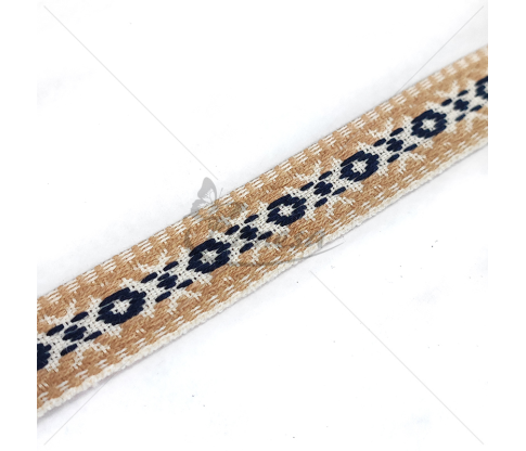 Woven decorative ribbon