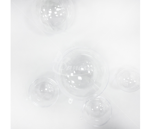 Plastic decorative balls