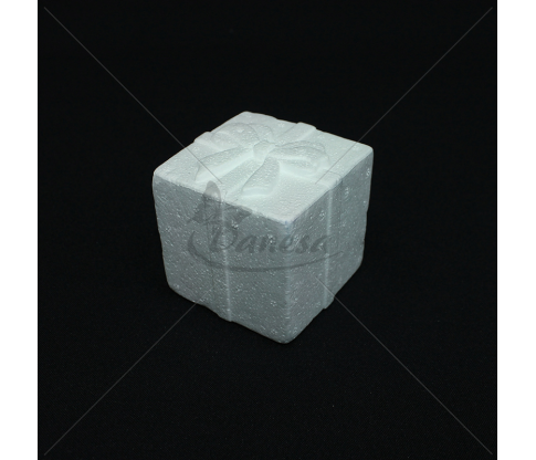 Пенопластовый декор - ПОДАРОК
