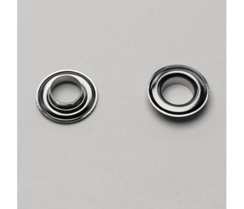 Metal hole fitting