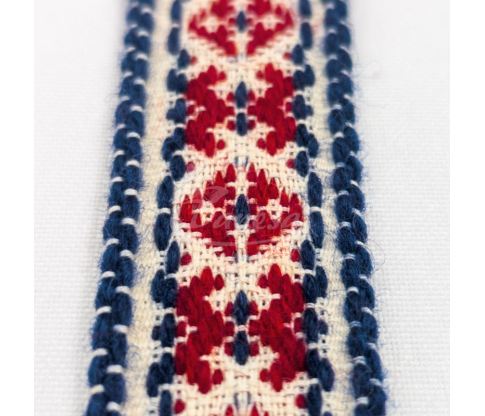 Woven decorative ribbon