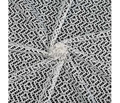 Nertas gipiūras, geometrinis raštas - rombai, balta spalva