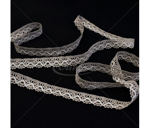 Linen lace